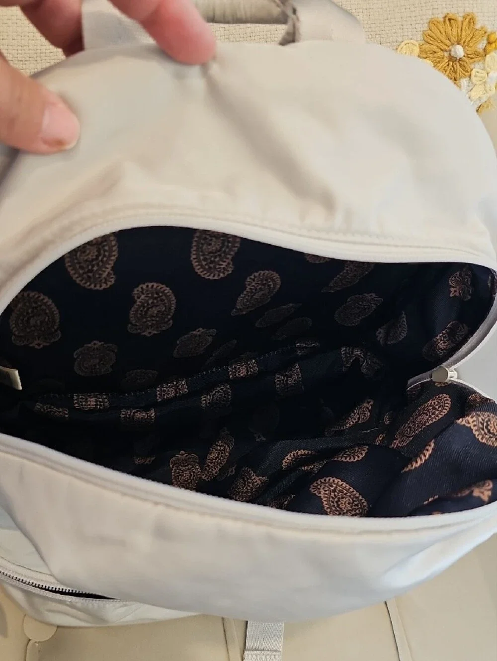 Vera Bradley sleek white